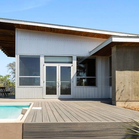 Lazo House - Riverfront With Overlooking Llano River Extérieur photo