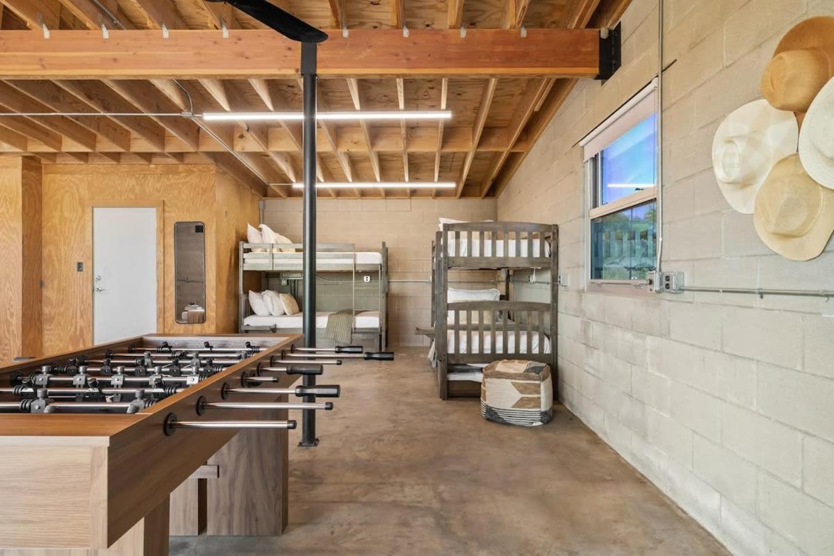 Lazo House - Riverfront With Overlooking Llano River Extérieur photo